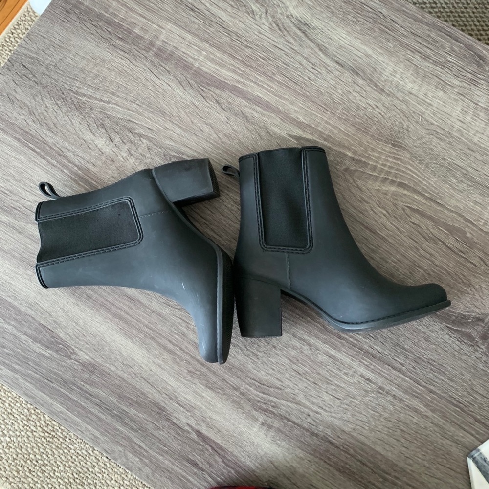 SOLD Jeffrey Campbell Clima Rain Boots size 6 - Picture 4 of 7
